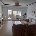 Atico Con Terraza